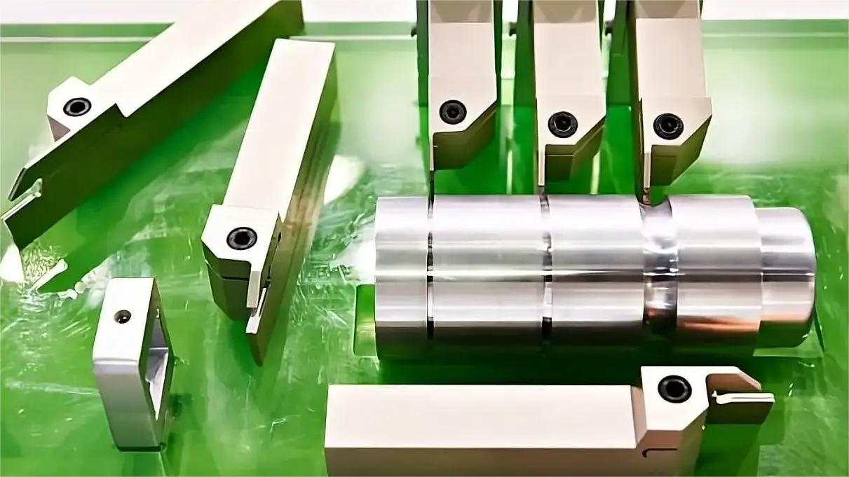 lathe-cutters-and-steel-parts