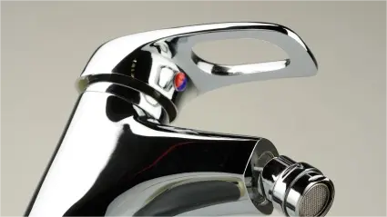 tap_with_decorative_chrome